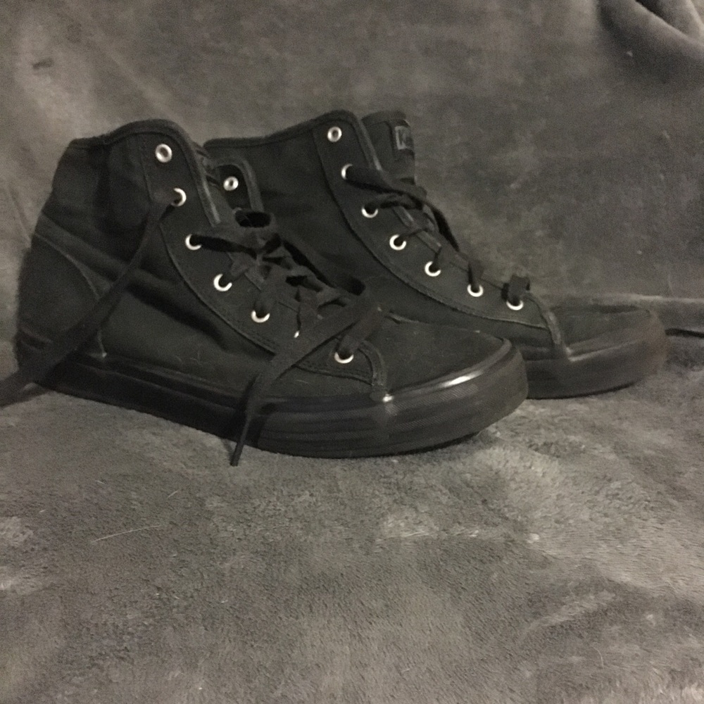 Black Keds